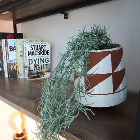 Birmingham Necairport Interchange Shortstay Homebase 외부 사진