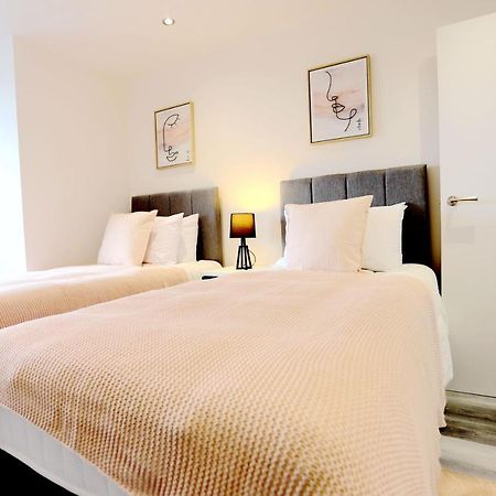 Birmingham Necairport Interchange Shortstay Homebase 외부 사진