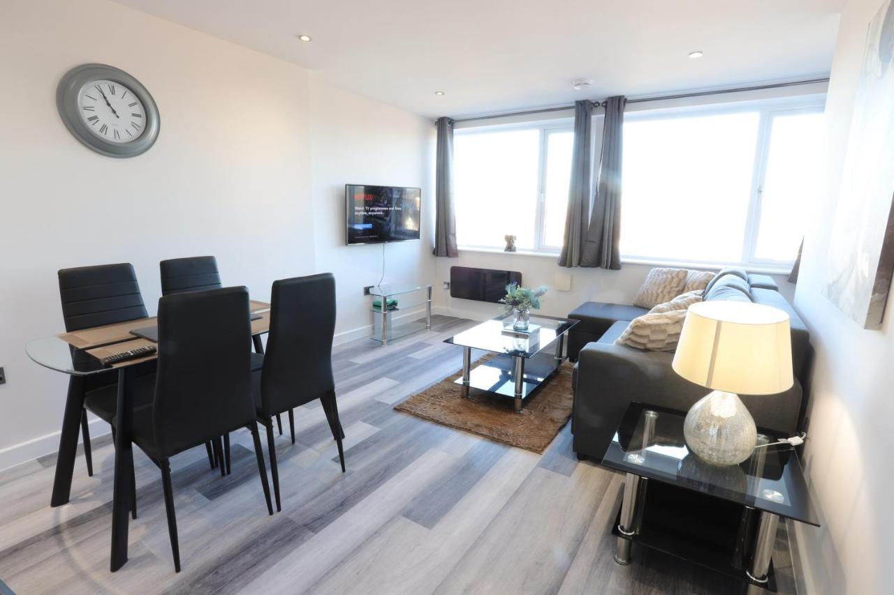 Birmingham Necairport Interchange Shortstay Homebase 외부 사진