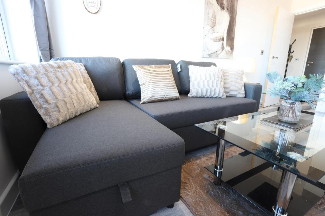 Birmingham Necairport Interchange Shortstay Homebase 외부 사진