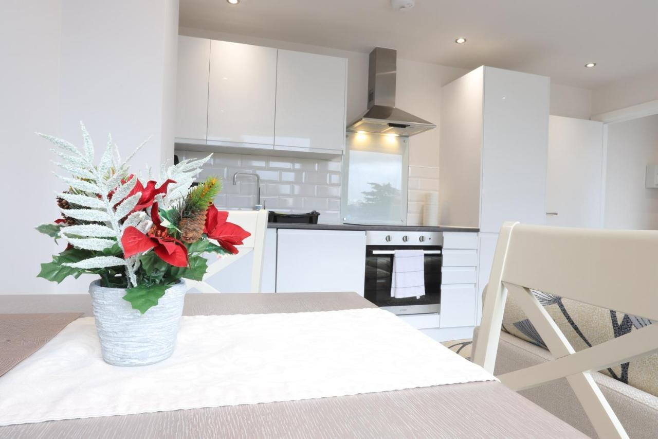 Birmingham Necairport Interchange Shortstay Homebase 외부 사진