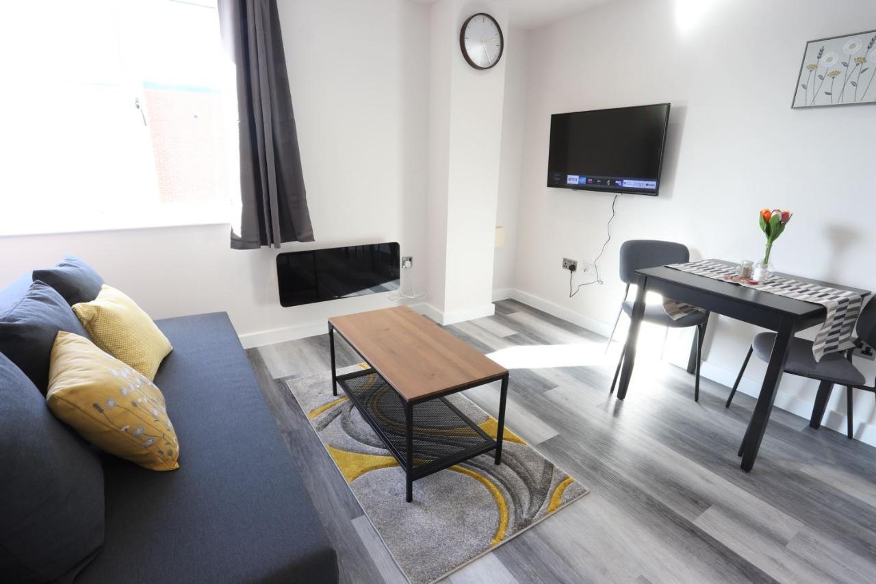 Birmingham Necairport Interchange Shortstay Homebase 외부 사진