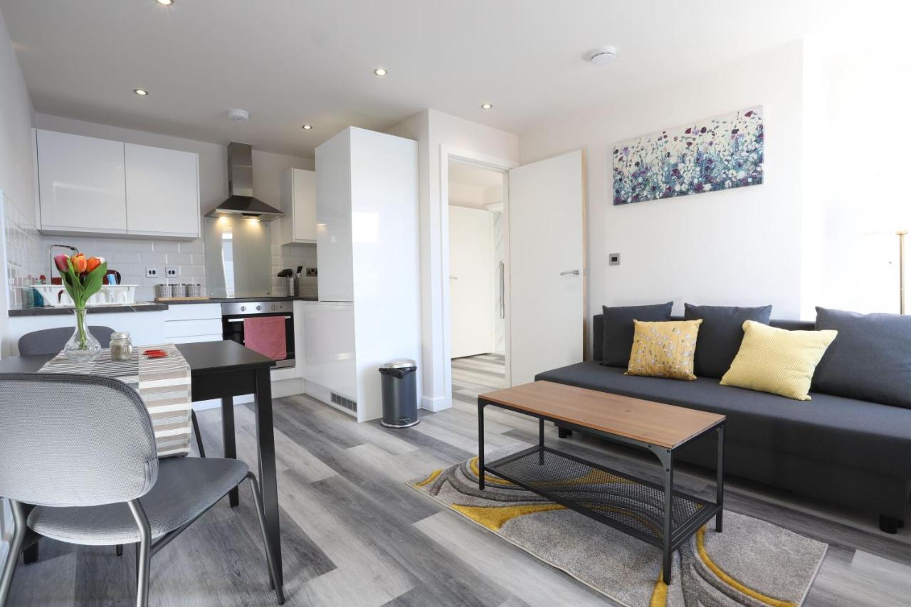 Birmingham Necairport Interchange Shortstay Homebase 외부 사진
