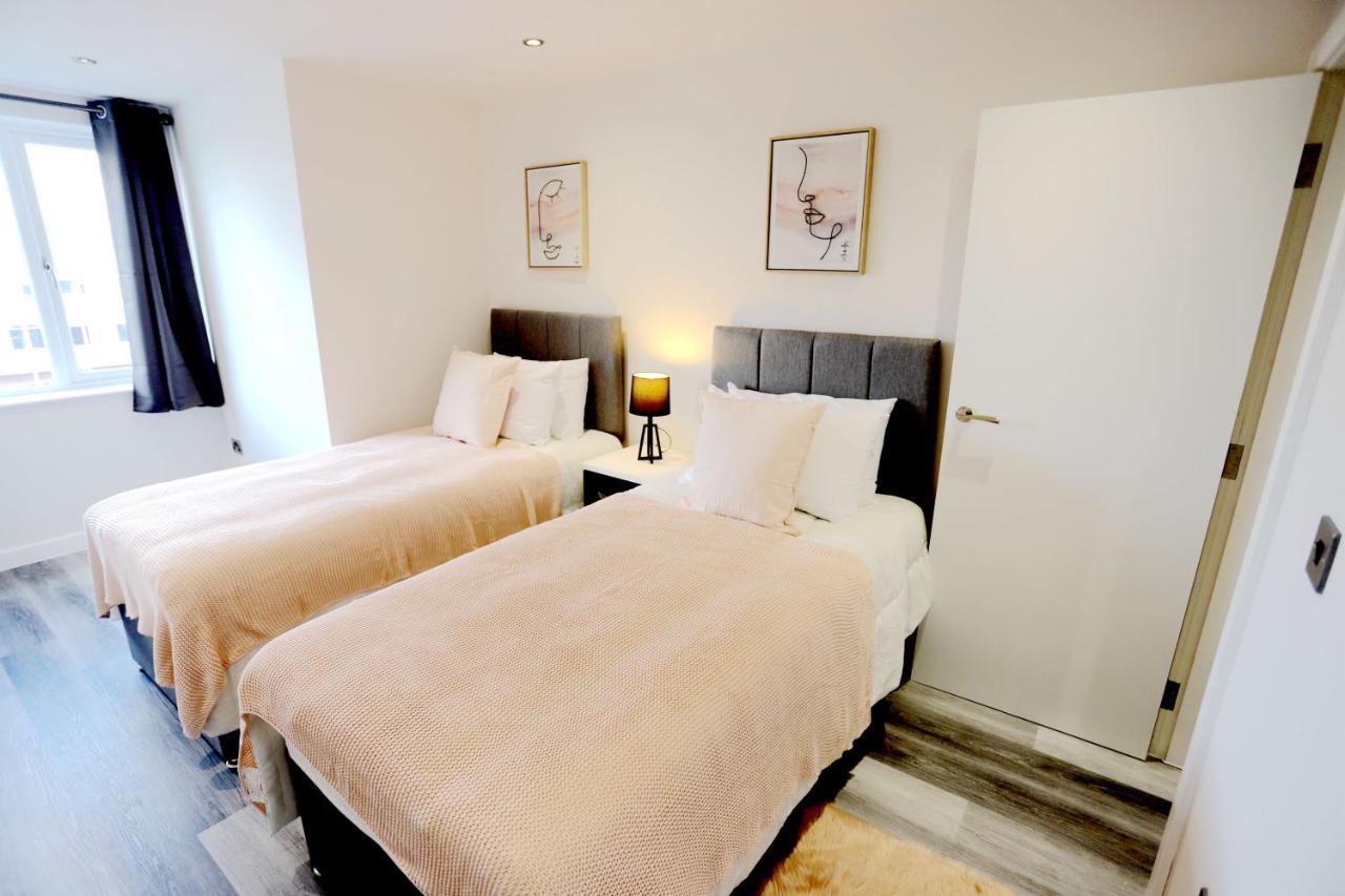 Birmingham Necairport Interchange Shortstay Homebase 외부 사진